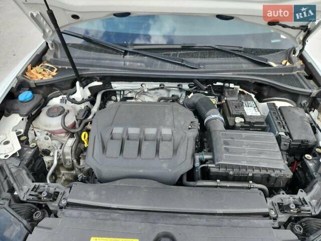 Белый Ауди Ку3, объемом двигателя 2 л и пробегом 59 тыс. км за 9000 $, фото 11 на Automoto.ua