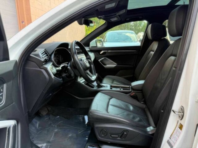 Белый Ауди Ку3, объемом двигателя 2 л и пробегом 31 тыс. км за 14600 $, фото 7 на Automoto.ua