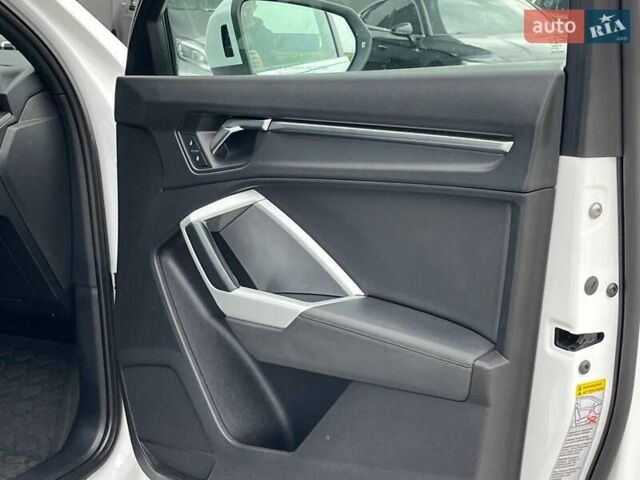 Белый Ауди Ку3, объемом двигателя 2 л и пробегом 84 тыс. км за 27990 $, фото 14 на Automoto.ua