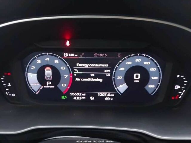 Белый Ауди Ку3, объемом двигателя 2 л и пробегом 156 тыс. км за 7500 $, фото 10 на Automoto.ua