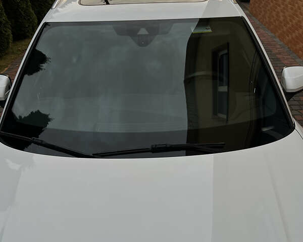 Белый Ауди Ку3, объемом двигателя 1.98 л и пробегом 84 тыс. км за 22900 $, фото 3 на Automoto.ua