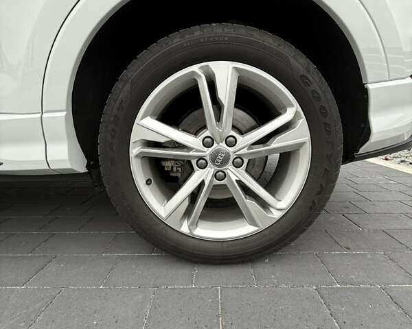 Білий Ауді Ку3, об'ємом двигуна 1.97 л та пробігом 66 тис. км за 28000 $, фото 35 на Automoto.ua