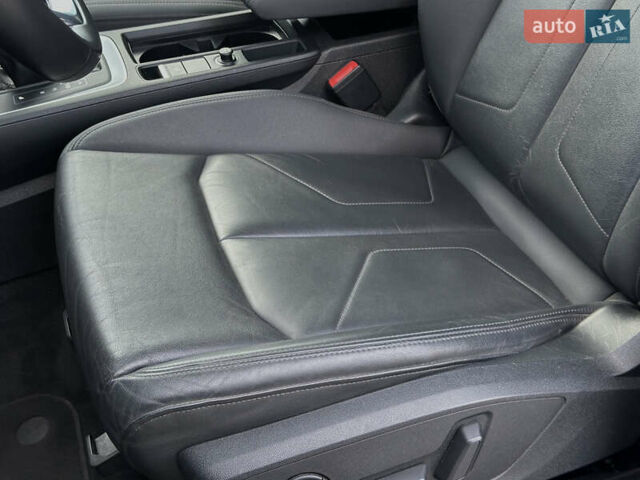 Білий Ауді Ку3, об'ємом двигуна 2 л та пробігом 42 тис. км за 28500 $, фото 53 на Automoto.ua