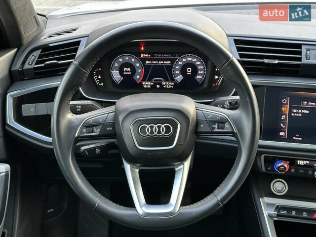 Білий Ауді Ку3, об'ємом двигуна 2 л та пробігом 42 тис. км за 28500 $, фото 59 на Automoto.ua