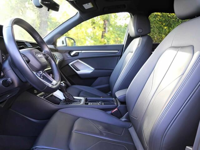 Білий Ауді Ку3, об'ємом двигуна 2 л та пробігом 38 тис. км за 11800 $, фото 8 на Automoto.ua