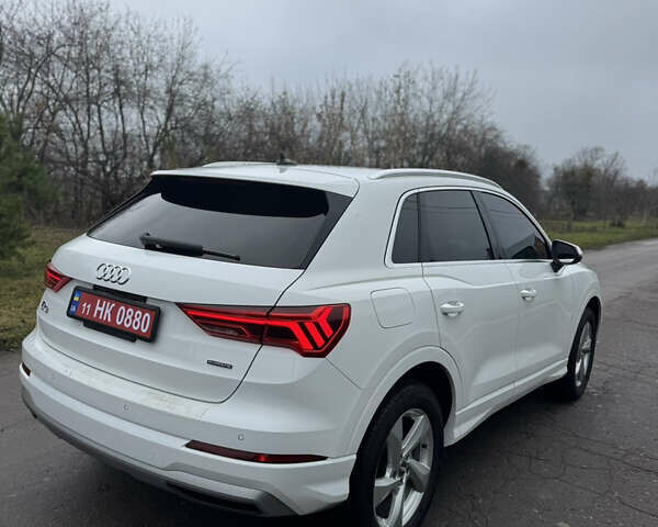 Белый Ауди Ку3, объемом двигателя 2 л и пробегом 162 тыс. км за 23700 $, фото 1 на Automoto.ua