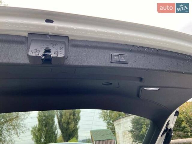 Белый Ауди Ку3, объемом двигателя 1.98 л и пробегом 217 тыс. км за 21200 $, фото 44 на Automoto.ua