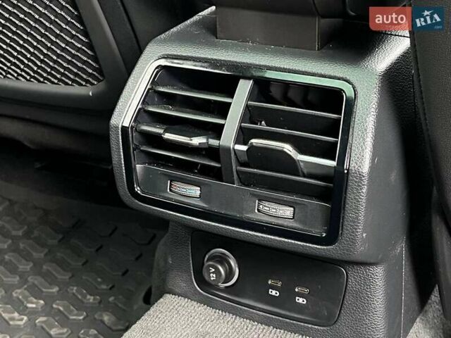 Белый Ауди Ку3, объемом двигателя 2 л и пробегом 84 тыс. км за 27990 $, фото 23 на Automoto.ua