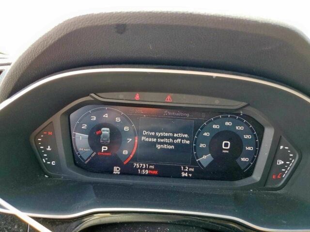 Белый Ауди Ку3, объемом двигателя 2 л и пробегом 75 тыс. км за 7500 $, фото 8 на Automoto.ua