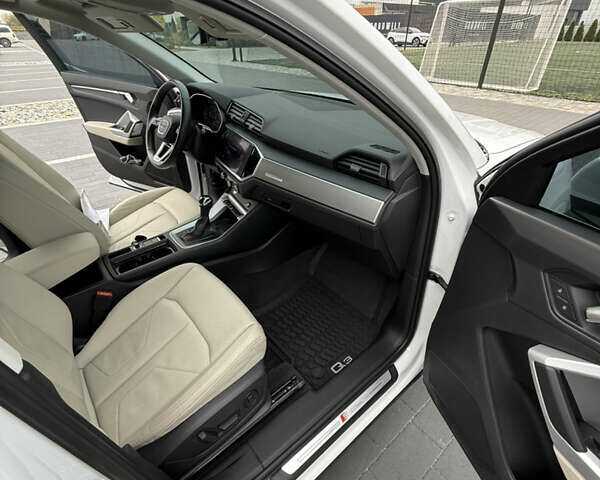 Білий Ауді Ку3, об'ємом двигуна 1.97 л та пробігом 66 тис. км за 28000 $, фото 20 на Automoto.ua