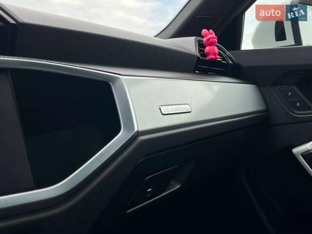 Белый Ауди Ку3, объемом двигателя 2 л и пробегом 84 тыс. км за 27990 $, фото 34 на Automoto.ua