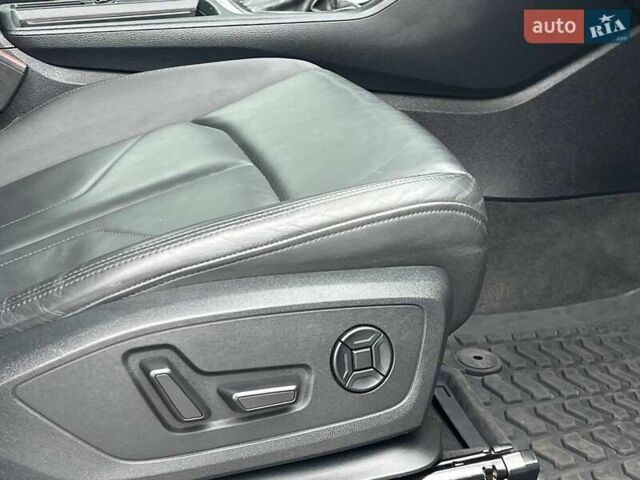 Белый Ауди Ку3, объемом двигателя 2 л и пробегом 84 тыс. км за 27990 $, фото 20 на Automoto.ua