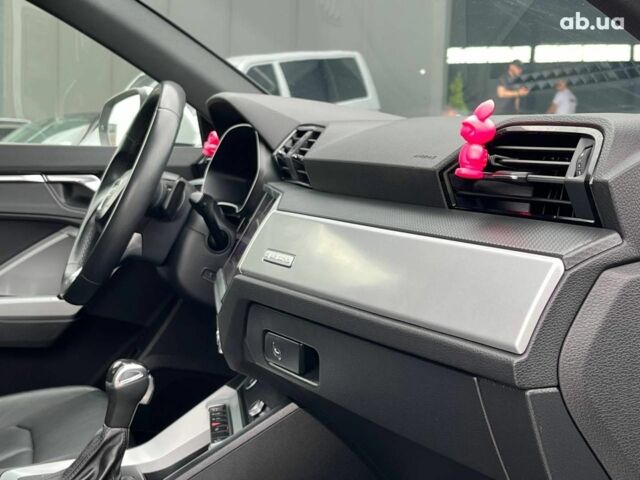 Белый Ауди Ку3, объемом двигателя 2 л и пробегом 84 тыс. км за 27990 $, фото 15 на Automoto.ua