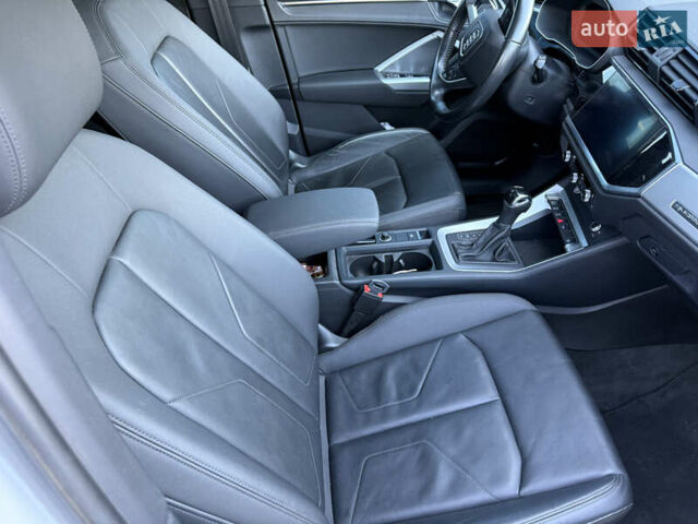 Белый Ауди Ку3, объемом двигателя 2 л и пробегом 23 тыс. км за 23300 $, фото 21 на Automoto.ua