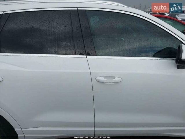 Белый Ауди Ку3, объемом двигателя 1.98 л и пробегом 156 тыс. км за 7600 $, фото 5 на Automoto.ua