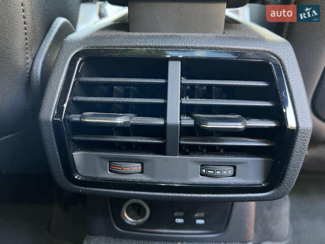 Белый Ауди Ку3, объемом двигателя 2 л и пробегом 23 тыс. км за 23300 $, фото 28 на Automoto.ua