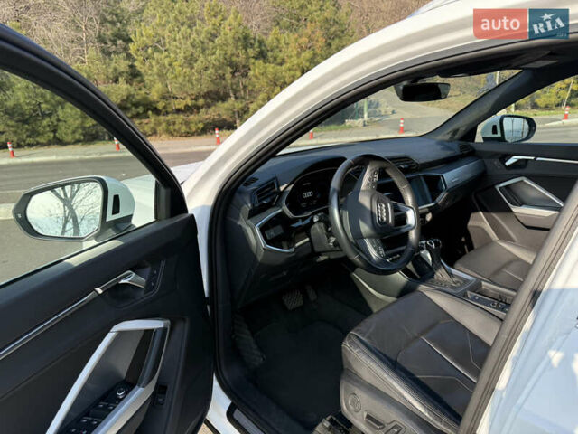 Белый Ауди Ку3, объемом двигателя 2 л и пробегом 23 тыс. км за 23300 $, фото 6 на Automoto.ua