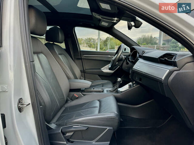 Білий Ауді Ку3, об'ємом двигуна 2 л та пробігом 42 тис. км за 28500 $, фото 83 на Automoto.ua