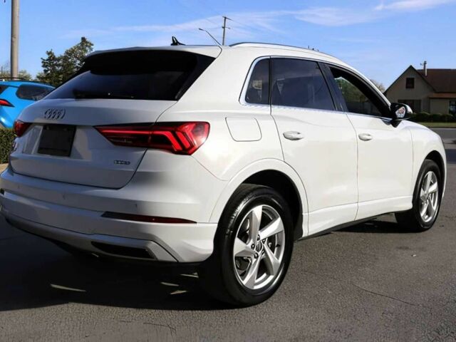 Білий Ауді Ку3, об'ємом двигуна 2 л та пробігом 38 тис. км за 11800 $, фото 4 на Automoto.ua