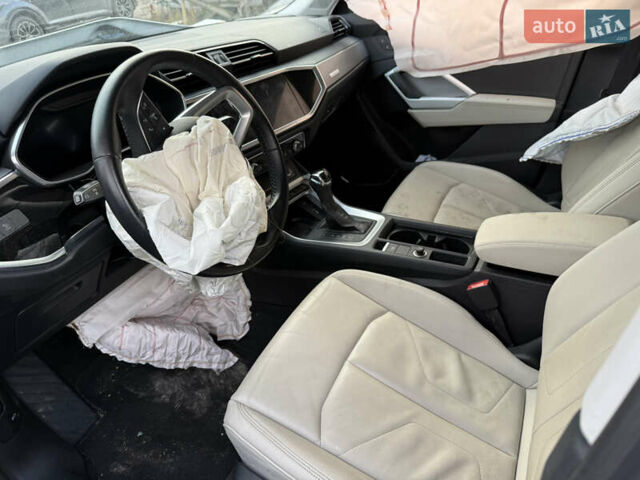 Белый Ауди Ку3, объемом двигателя 2 л и пробегом 50 тыс. км за 10500 $, фото 8 на Automoto.ua