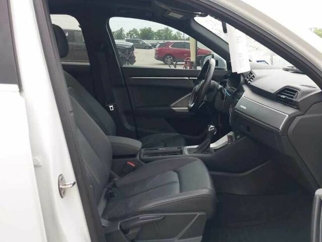 Білий Ауді Ку3, об'ємом двигуна 0 л та пробігом 65 тис. км за 18500 $, фото 3 на Automoto.ua