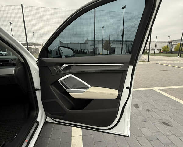 Білий Ауді Ку3, об'ємом двигуна 1.97 л та пробігом 66 тис. км за 28000 $, фото 19 на Automoto.ua