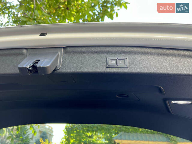 Белый Ауди Ку3, объемом двигателя 2 л и пробегом 23 тыс. км за 23300 $, фото 26 на Automoto.ua