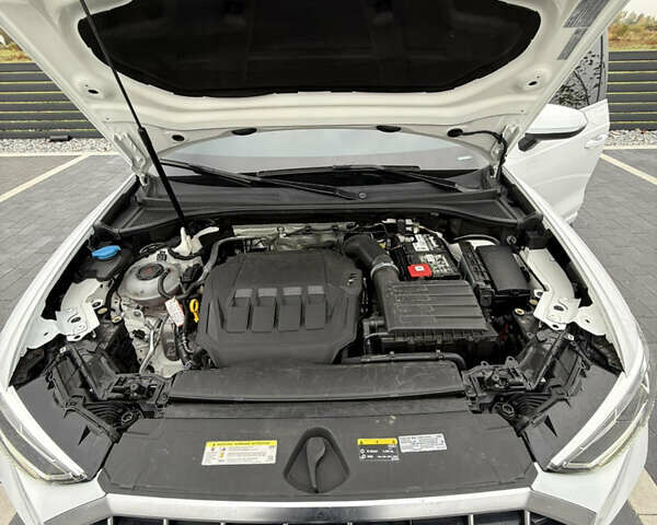 Білий Ауді Ку3, об'ємом двигуна 1.97 л та пробігом 66 тис. км за 28000 $, фото 34 на Automoto.ua