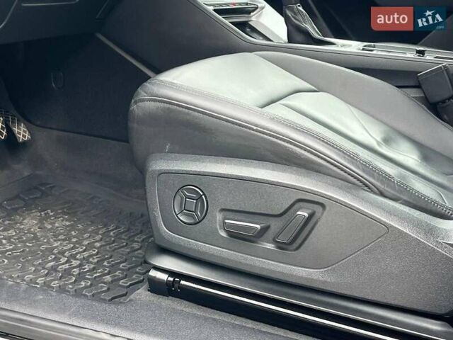 Белый Ауди Ку3, объемом двигателя 2 л и пробегом 84 тыс. км за 27990 $, фото 48 на Automoto.ua