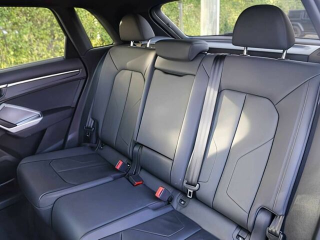 Білий Ауді Ку3, об'ємом двигуна 2 л та пробігом 38 тис. км за 11800 $, фото 14 на Automoto.ua