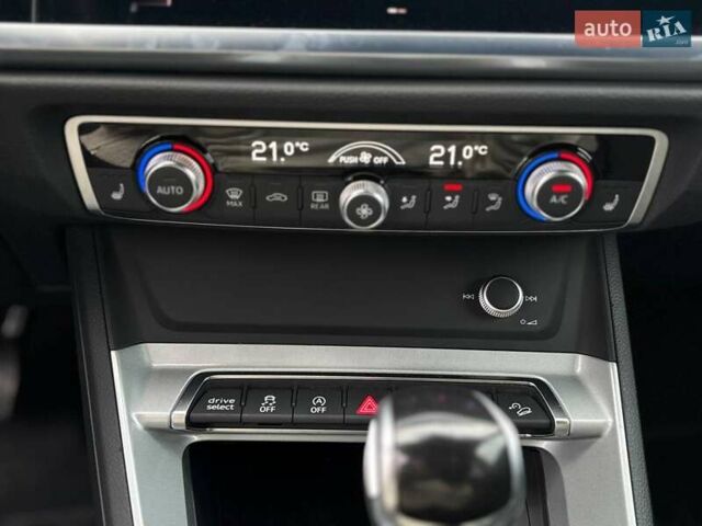 Белый Ауди Ку3, объемом двигателя 1.98 л и пробегом 20 тыс. км за 23500 $, фото 26 на Automoto.ua