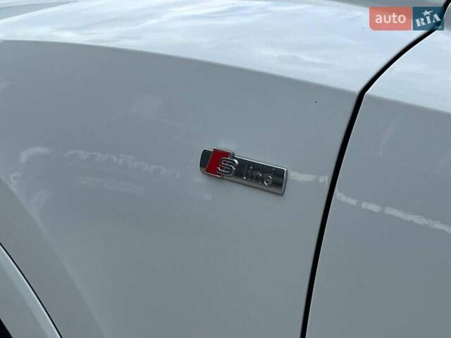 Белый Ауди Ку3, объемом двигателя 2 л и пробегом 84 тыс. км за 27990 $, фото 3 на Automoto.ua