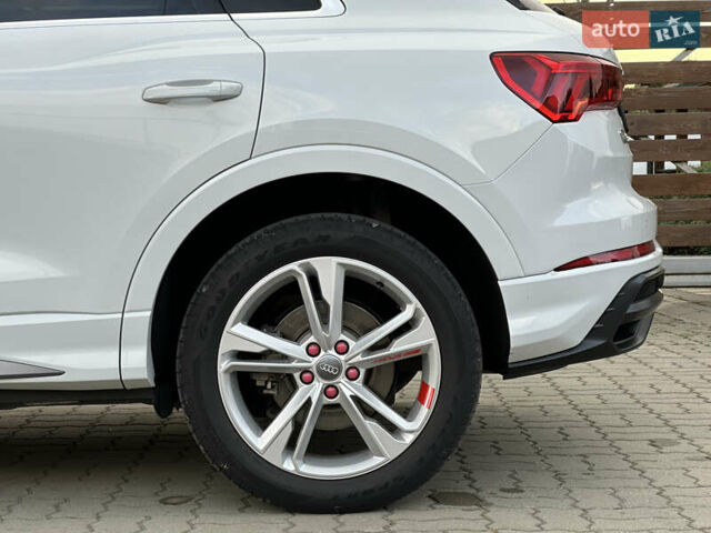 Білий Ауді Ку3, об'ємом двигуна 2 л та пробігом 42 тис. км за 28500 $, фото 21 на Automoto.ua