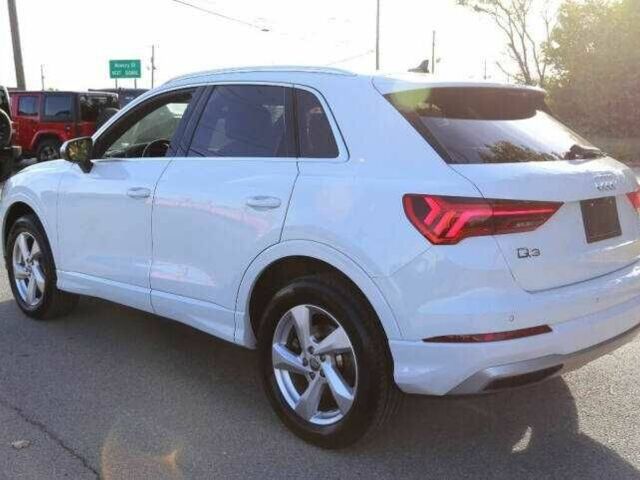 Белый Ауди Ку3, объемом двигателя 2 л и пробегом 34 тыс. км за 8900 $, фото 2 на Automoto.ua