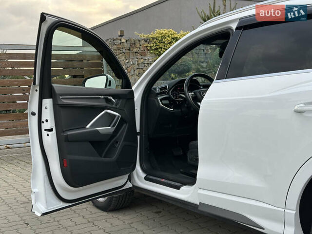 Білий Ауді Ку3, об'ємом двигуна 2 л та пробігом 42 тис. км за 28500 $, фото 44 на Automoto.ua
