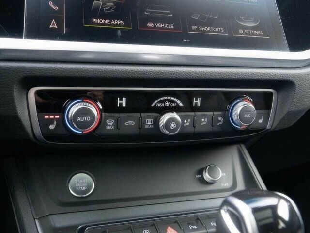 Білий Ауді Ку3, об'ємом двигуна 2 л та пробігом 43 тис. км за 7000 $, фото 10 на Automoto.ua