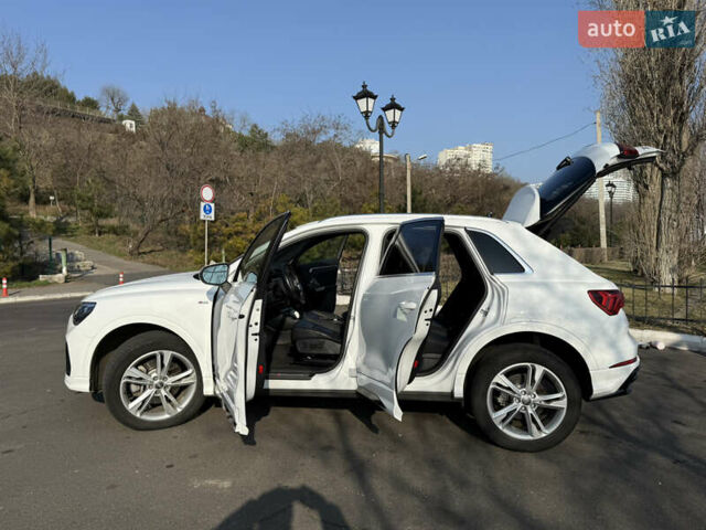 Белый Ауди Ку3, объемом двигателя 2 л и пробегом 23 тыс. км за 23300 $, фото 4 на Automoto.ua