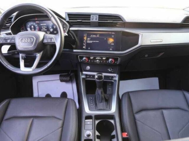 Білий Ауді Ку3, об'ємом двигуна 2 л та пробігом 39 тис. км за 15000 $, фото 8 на Automoto.ua