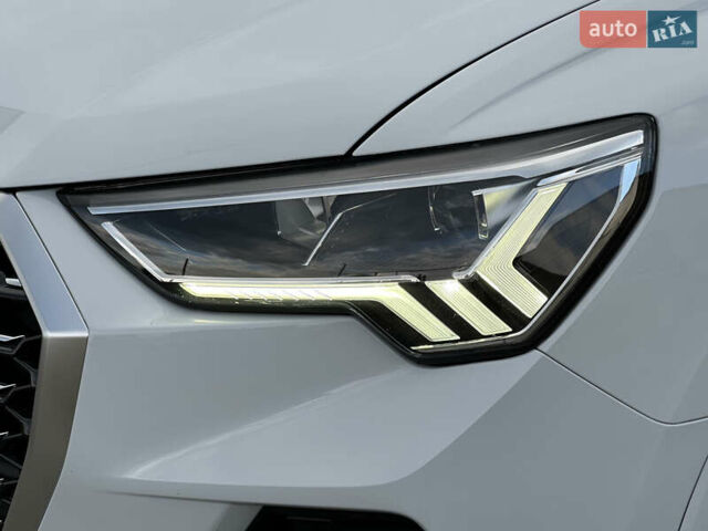 Білий Ауді Ку3, об'ємом двигуна 2 л та пробігом 42 тис. км за 28500 $, фото 12 на Automoto.ua