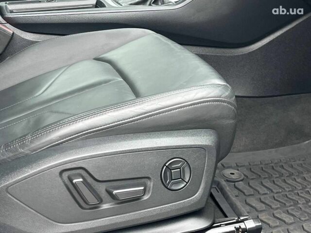 Белый Ауди Ку3, объемом двигателя 2 л и пробегом 84 тыс. км за 27990 $, фото 20 на Automoto.ua