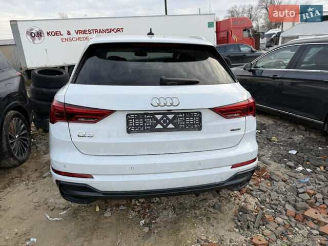 Белый Ауди Ку3, объемом двигателя 2 л и пробегом 50 тыс. км за 10500 $, фото 9 на Automoto.ua