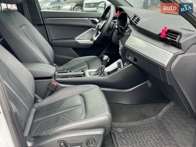 Белый Ауди Ку3, объемом двигателя 2 л и пробегом 84 тыс. км за 27990 $, фото 22 на Automoto.ua