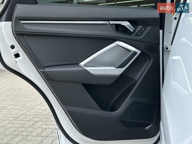 Белый Ауди Ку3, объемом двигателя 2 л и пробегом 42 тыс. км за 27999 $, фото 68 на Automoto.ua