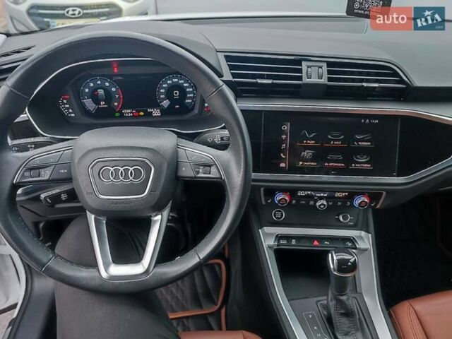 Белый Ауди Ку3, объемом двигателя 1.4 л и пробегом 43 тыс. км за 37500 $, фото 29 на Automoto.ua