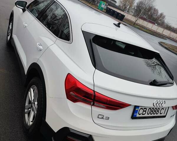 Белый Ауди Ку3, объемом двигателя 1.4 л и пробегом 43 тыс. км за 37500 $, фото 3 на Automoto.ua