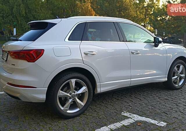 Білий Ауді Ку3, об'ємом двигуна 1.98 л та пробігом 58 тис. км за 31400 $, фото 6 на Automoto.ua