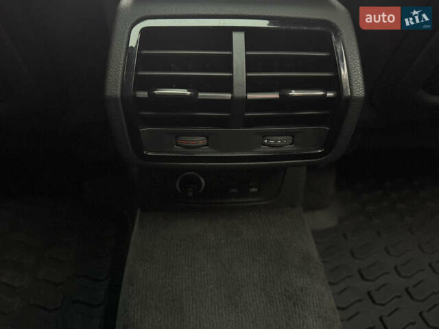 Ауди Ку3 2021 в Киеве на Automoto.ua Белый Ауди Ку3, объемом двигателя 1.98 л и пробегом 122 тыс. км за 28500 $, фото 22 на Automoto.ua