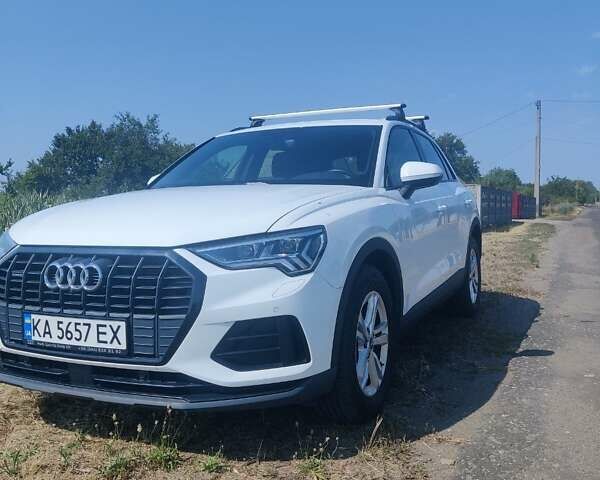 Білий Ауді Ку3, об'ємом двигуна 1.98 л та пробігом 22 тис. км за 41657 $, фото 2 на Automoto.ua