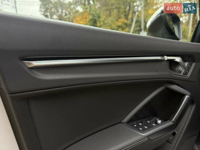 Ауди Ку3 2021 в Киеве на Automoto.ua Белый Ауди Ку3, объемом двигателя 1.98 л и пробегом 122 тыс. км за 28500 $, фото 16 на Automoto.ua