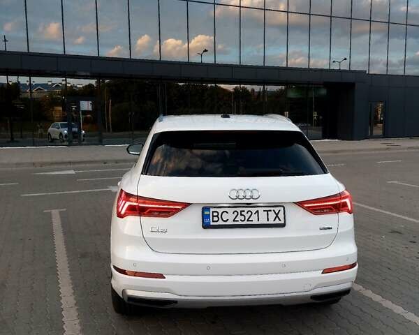 Белый Ауди Ку3, объемом двигателя 1.98 л и пробегом 50 тыс. км за 25200 $, фото 6 на Automoto.ua